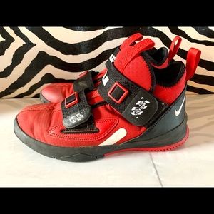 Nike sneakers, LB James King edition, Red &black